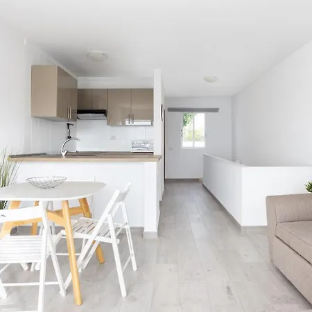 Duplex 1 *